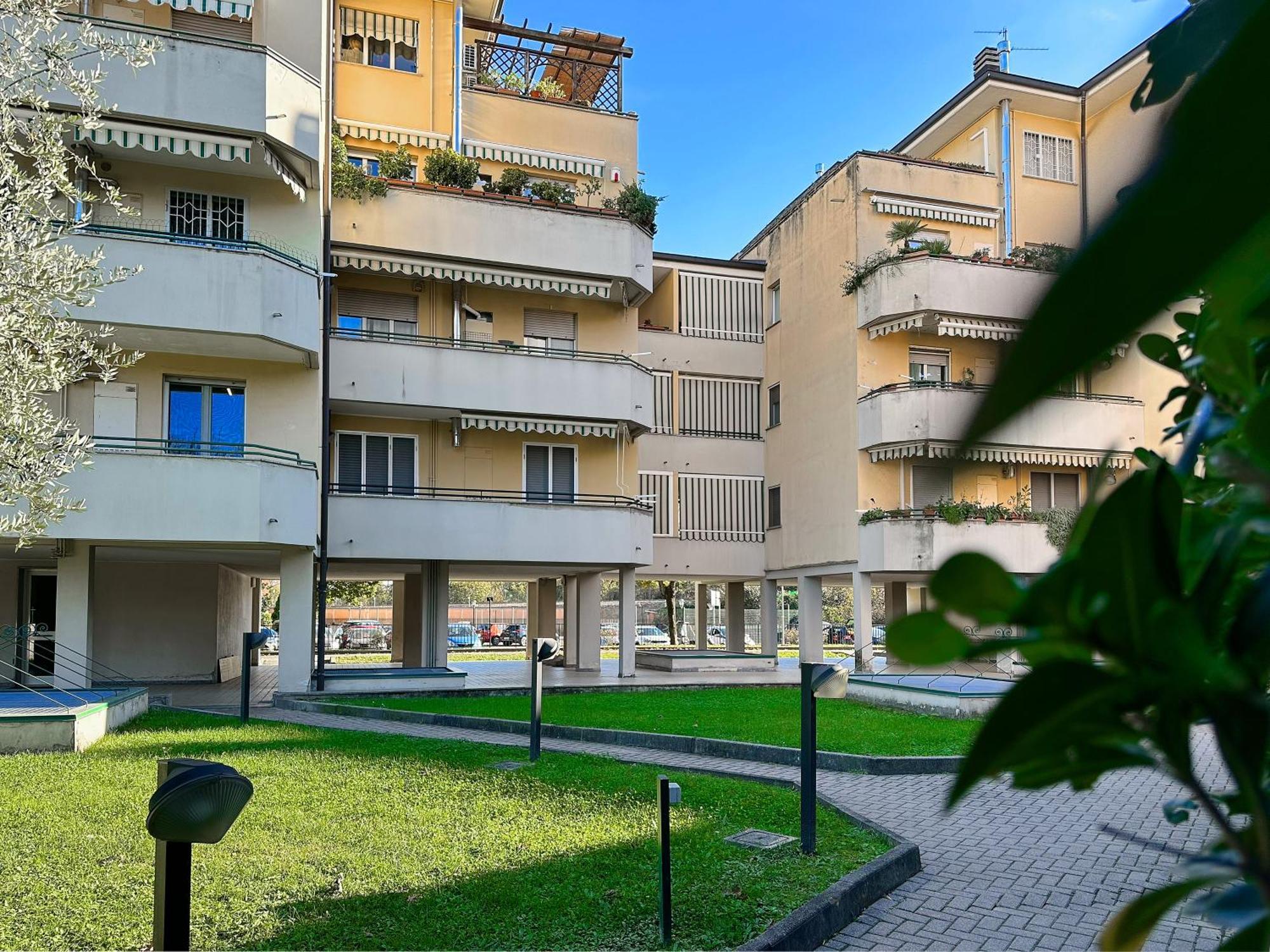 Splendido Quadrilocale Vicino Alla Metro Istria Apartment Milan Exterior photo